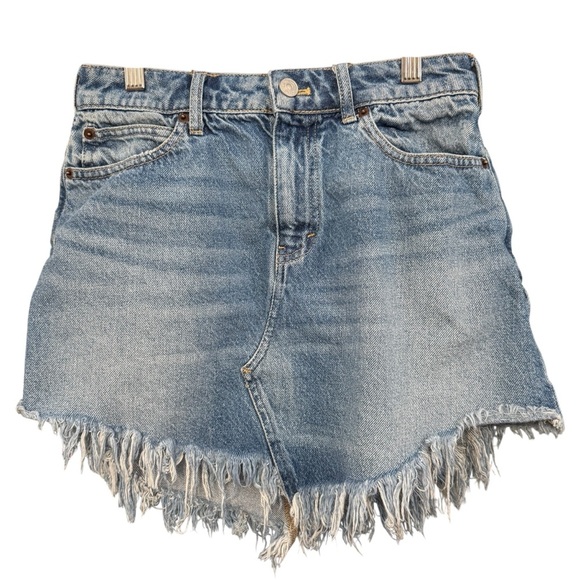 Free People We The Free Distressed Cutoff Denim Shorts Size 25 - Picture 1 of 6